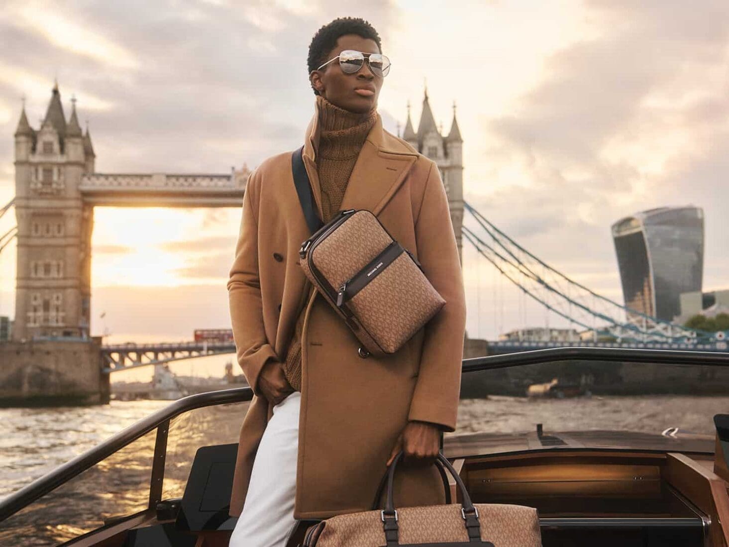weekend bags michael kors
