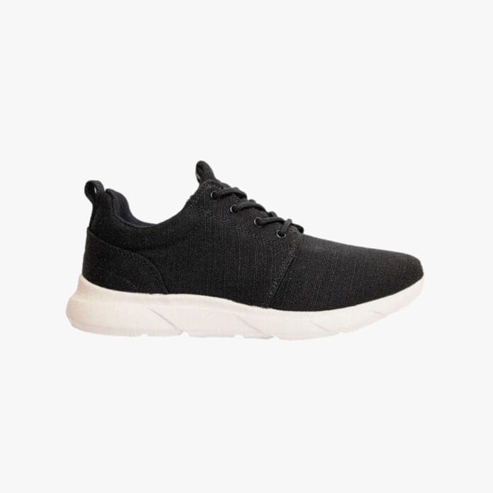 8000 kicks hemp trainers