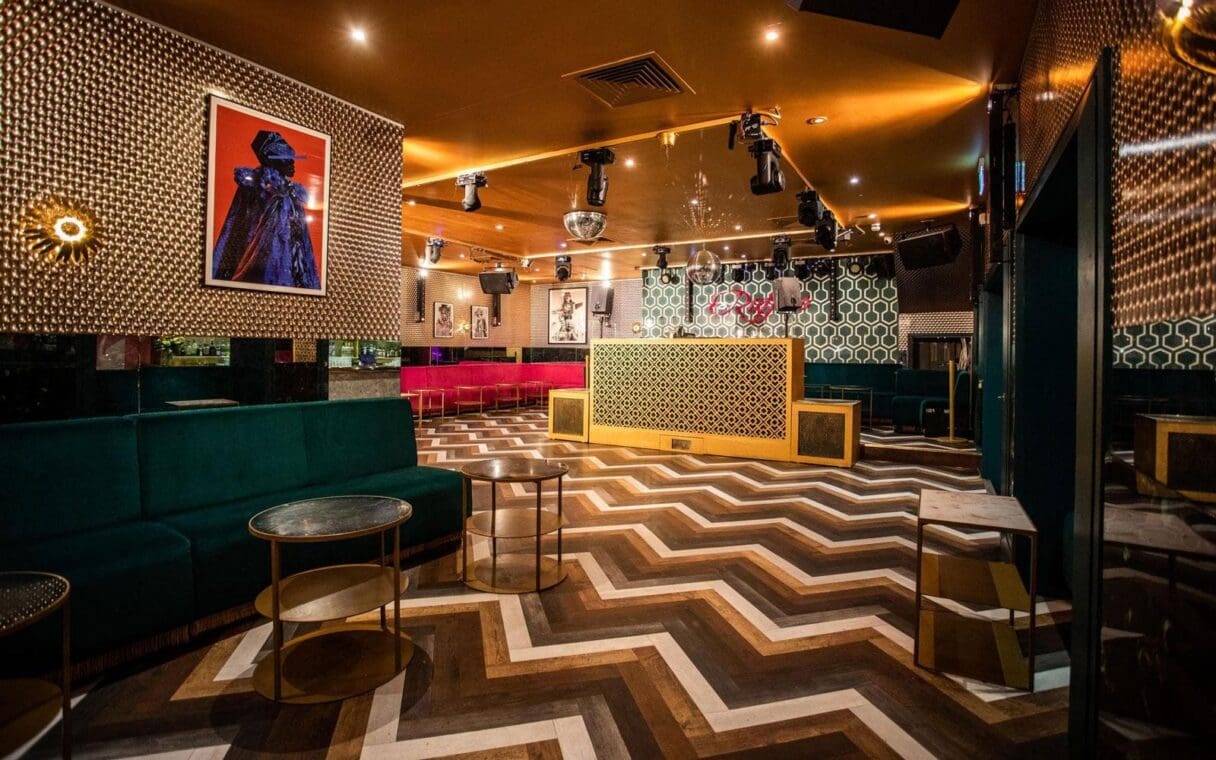 raffles club london