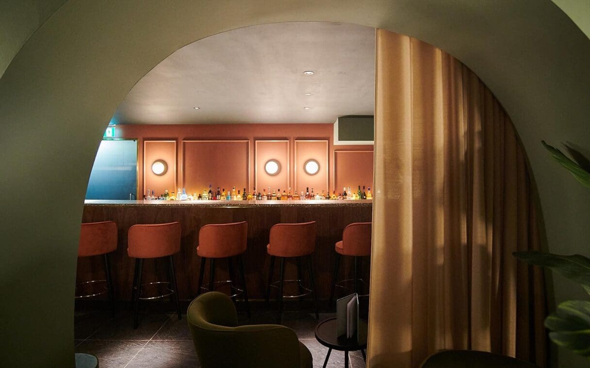 the cinnamon club cocktail bar
