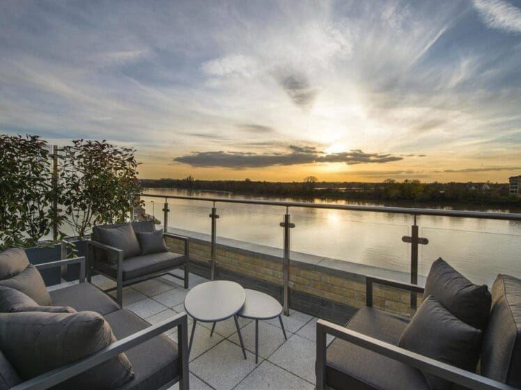 pied-a-terre in london