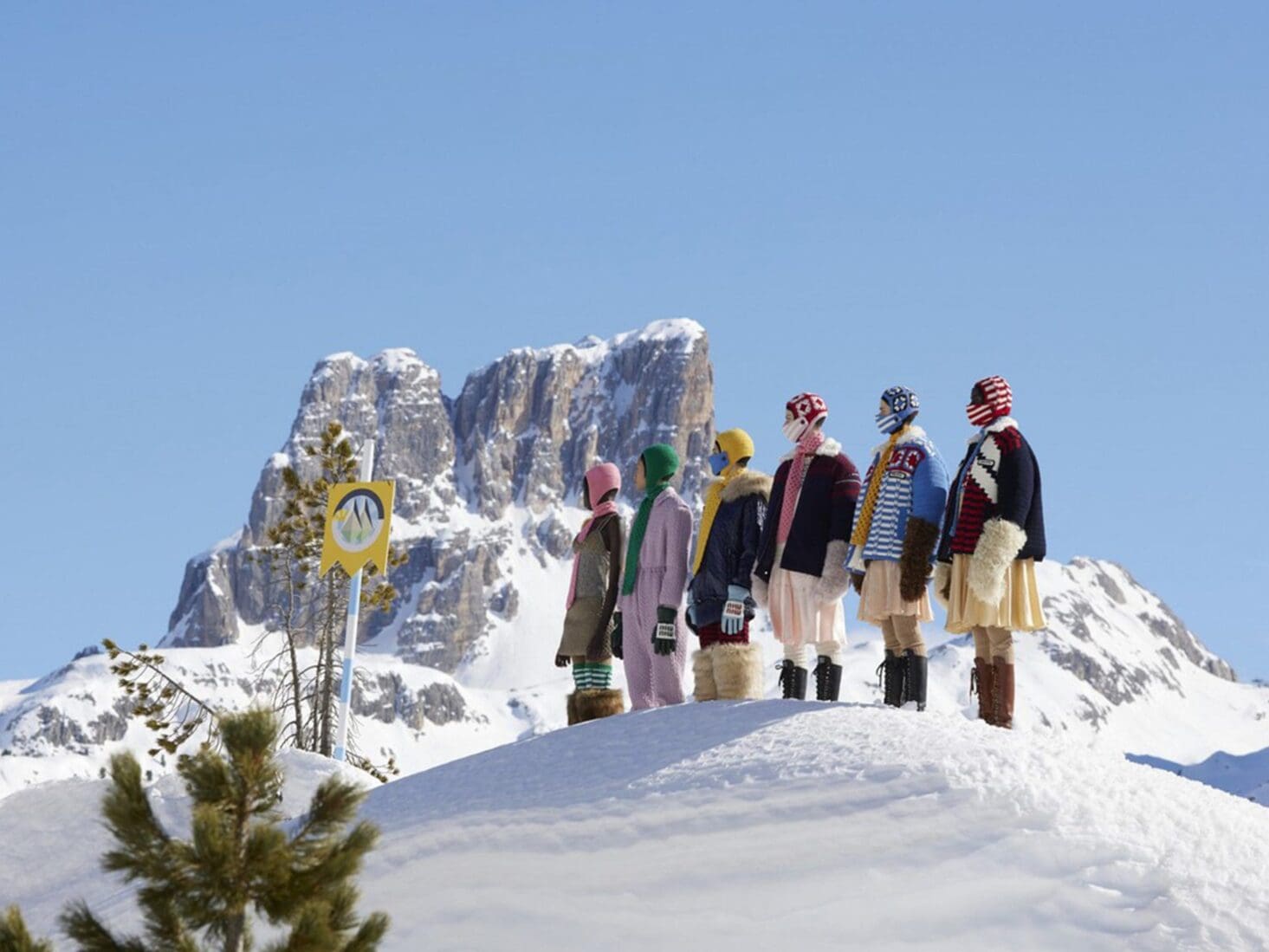 What to wear skiing 2023