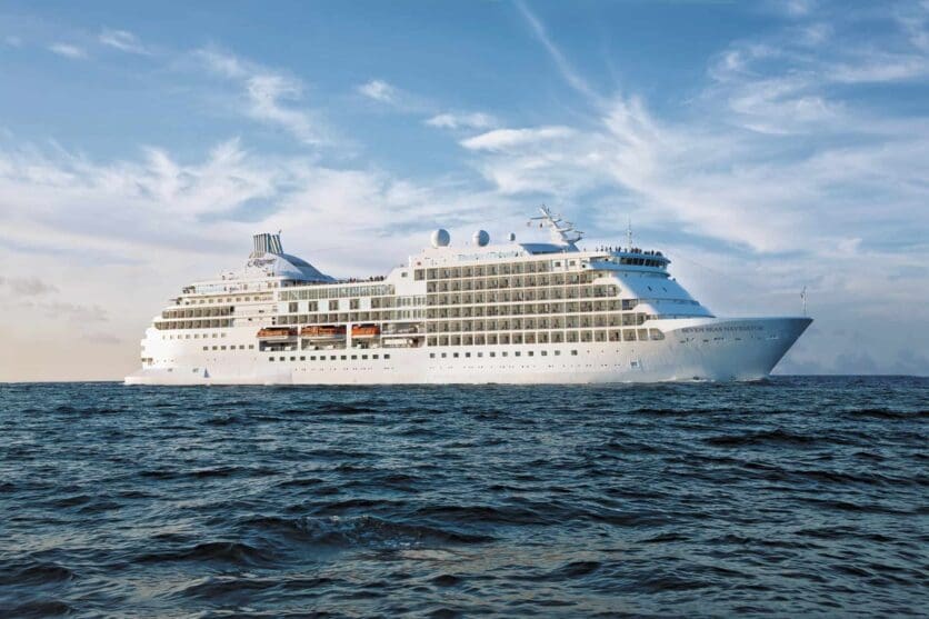 Regent Seven Seas cruise ship - Navigator