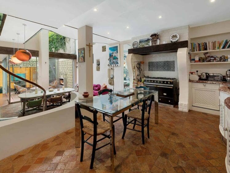 Chelsea property kitchen