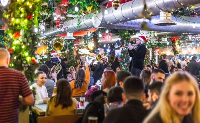 deck the halls pergola paddington