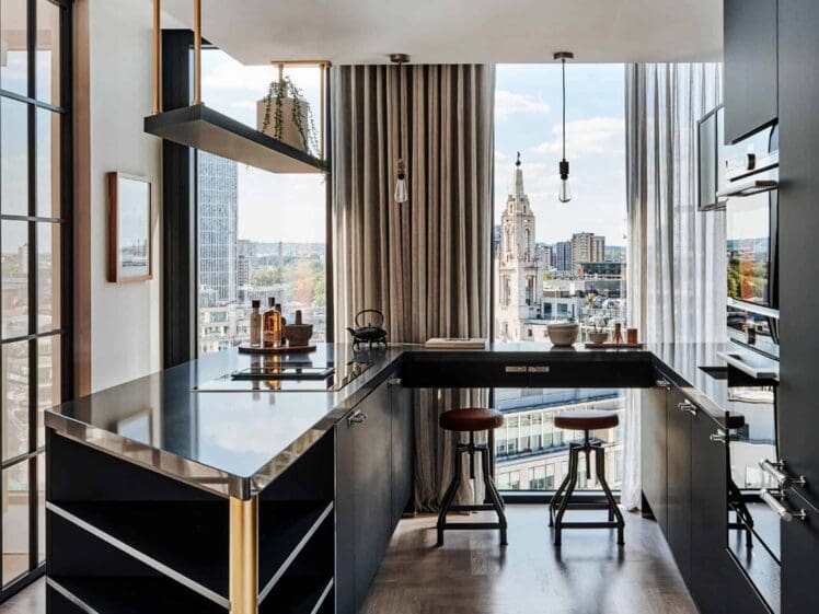 one crown place property
