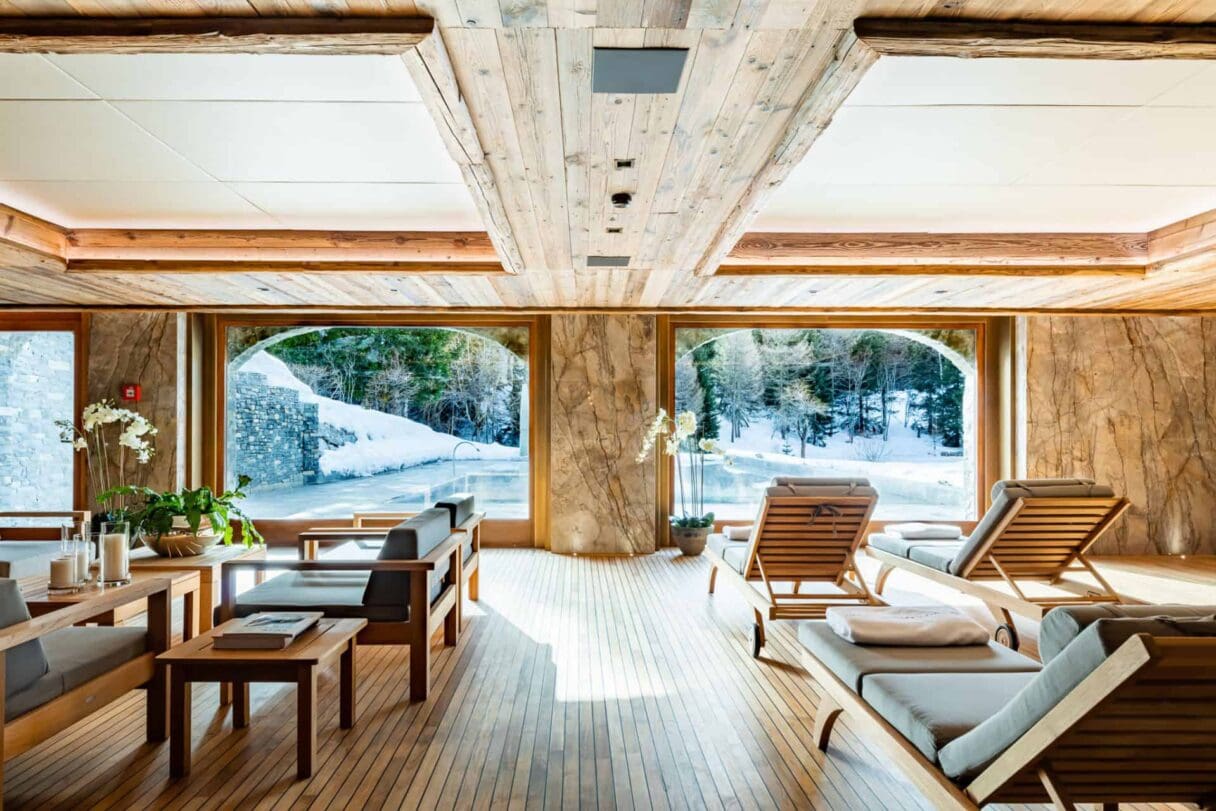 ultima crans-montana lens switzerland