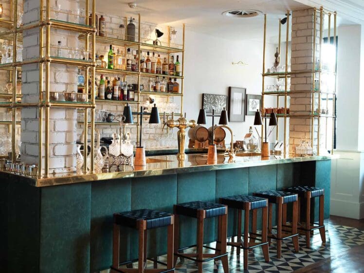 high road house bar