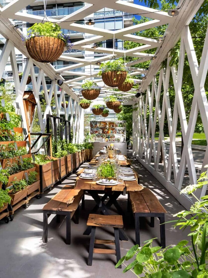 1 Hotel Toronto