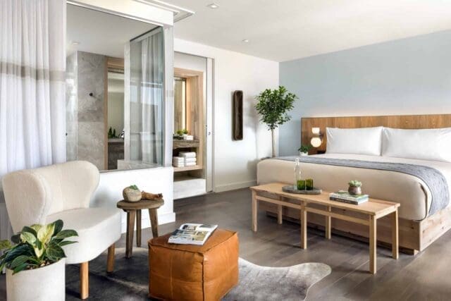 1 Hotel Toronto 1