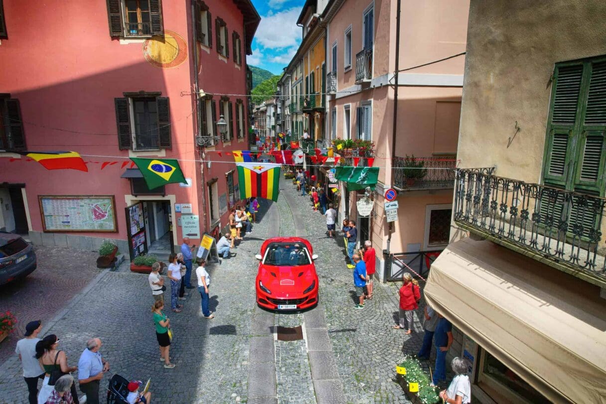 Ferrari Cavalcade