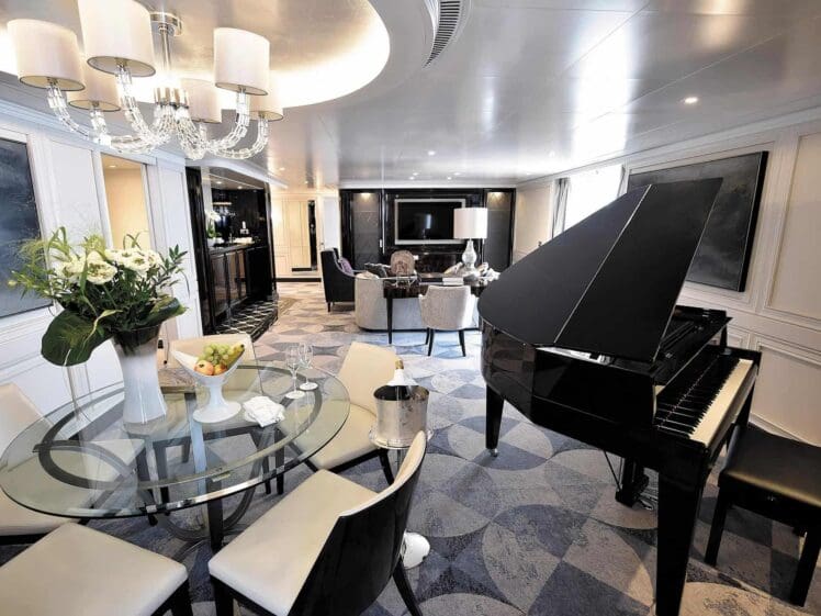 regent seven seas explorer suite