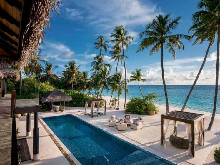 velaa private island pool