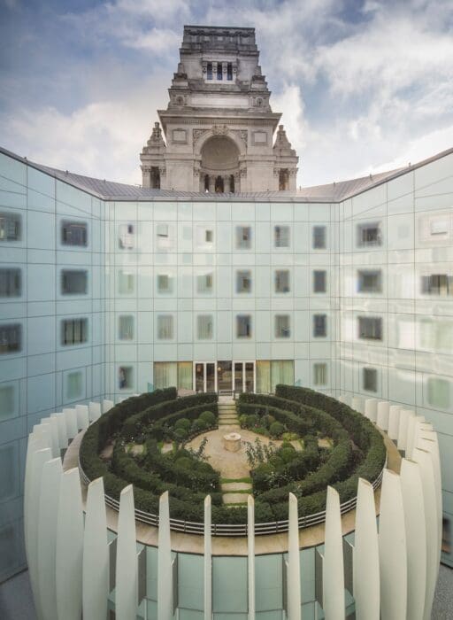 four seasons ten trinity royal garden suite
