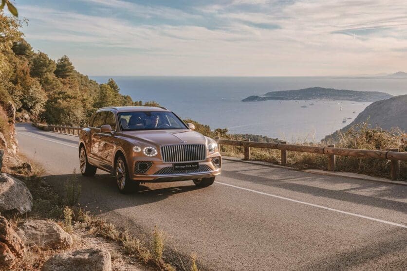 bentley betayga v8