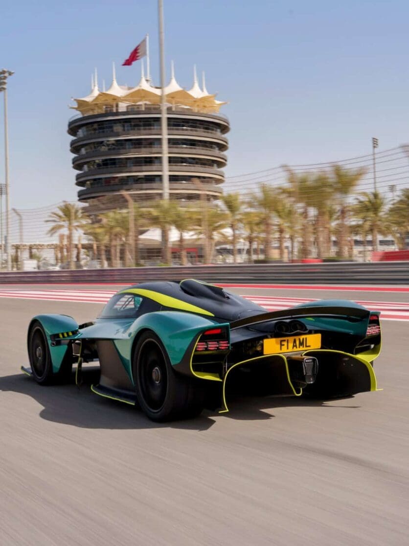 Aston Martin Valkyrie - 3