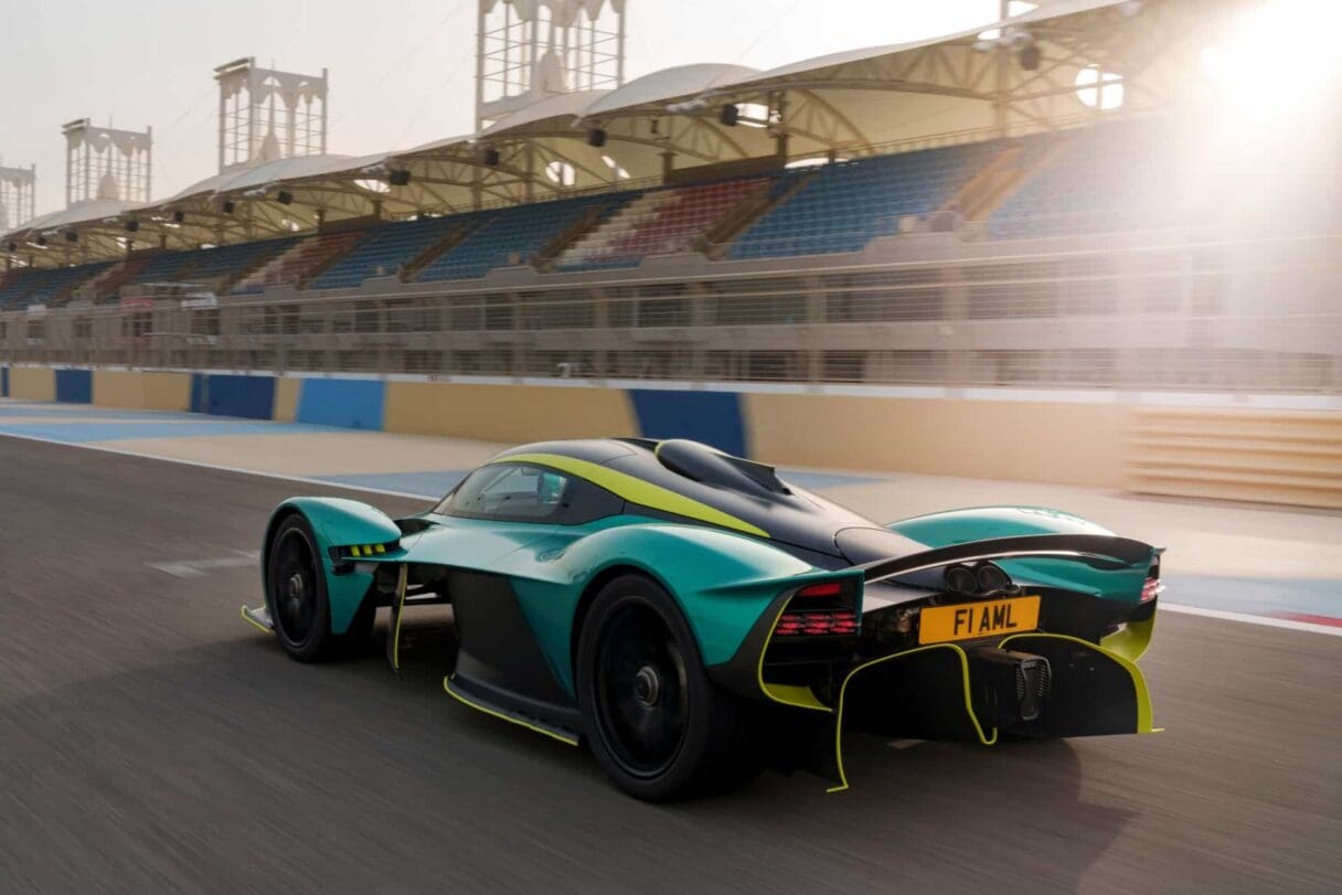 Aston Martin Valkyrie - 5