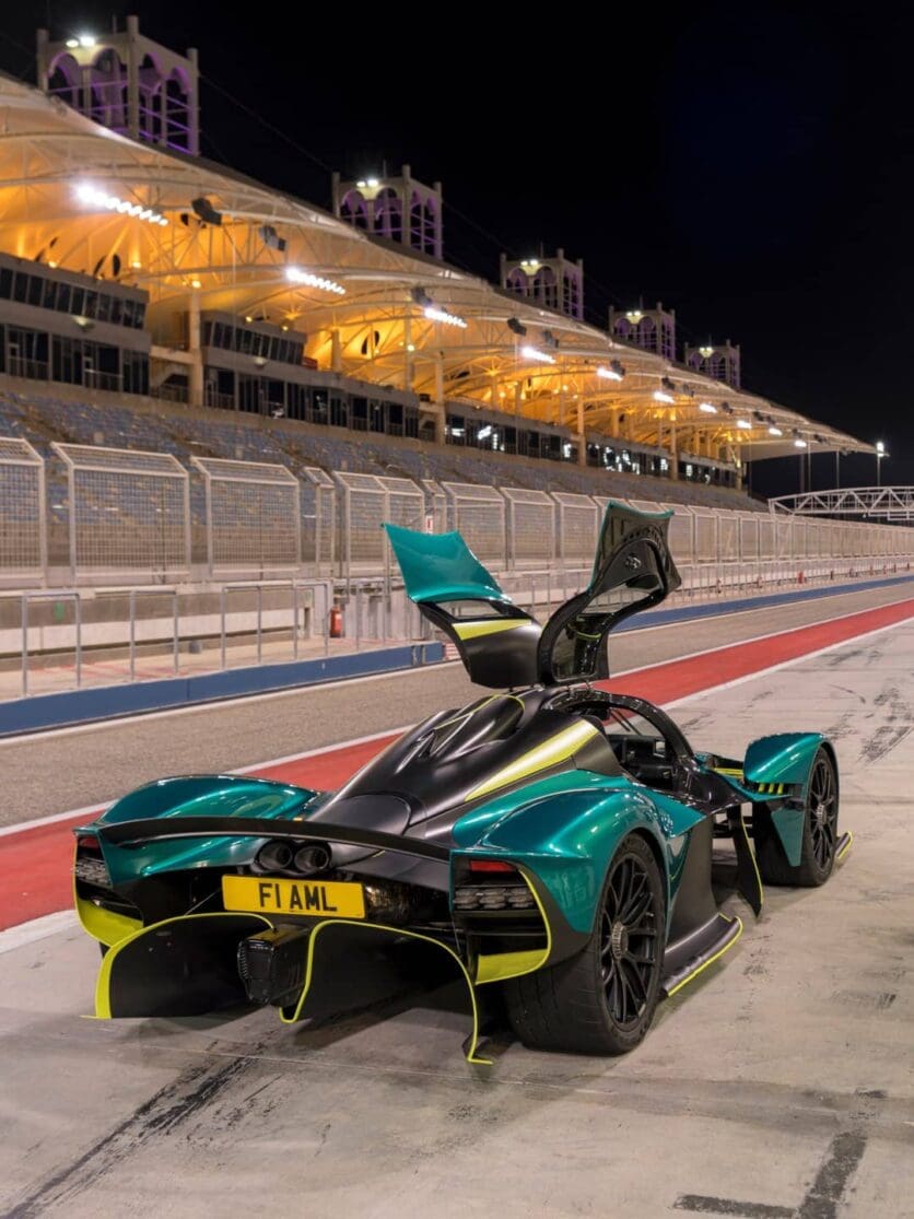 Aston Martin Valkyrie - 6