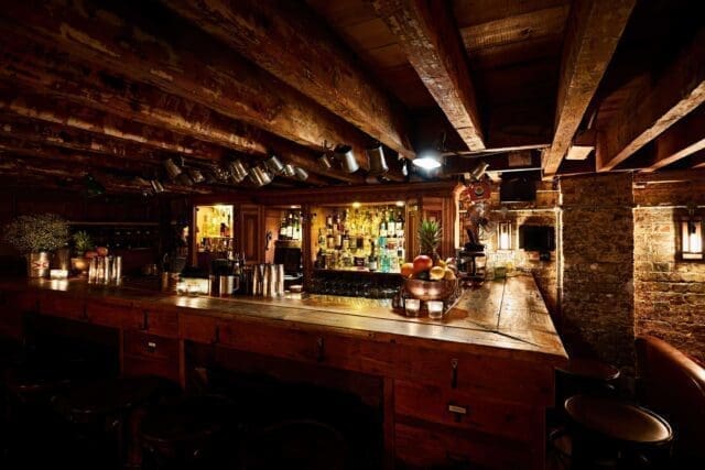 Discount Suit Company, Shoreditch