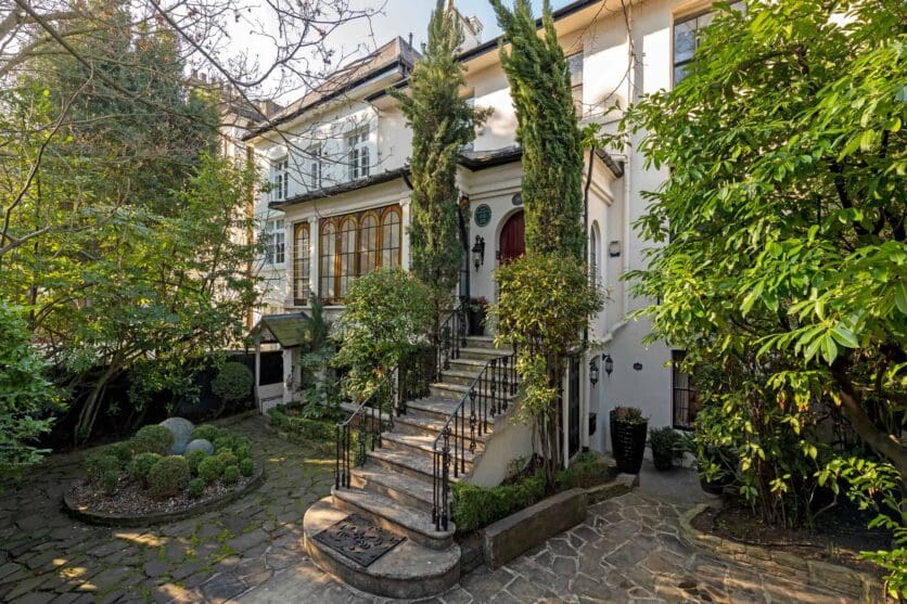 st johns wood property