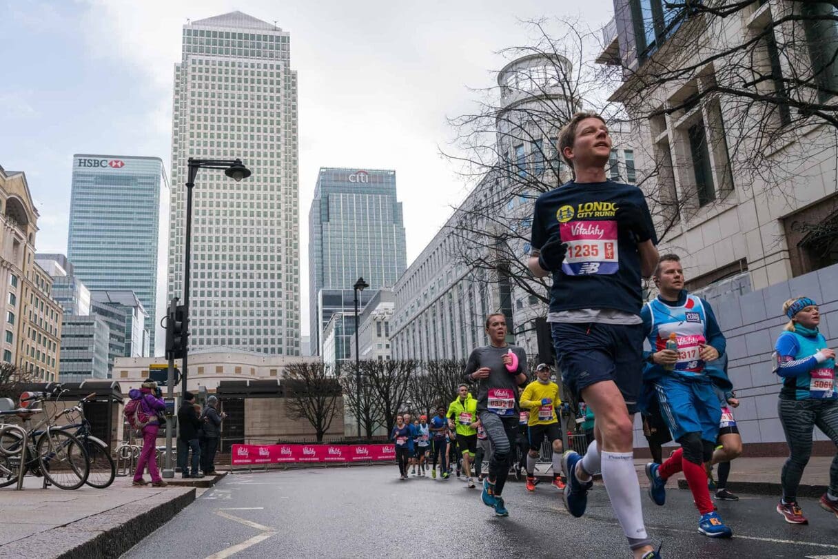 london marathon canary wharf