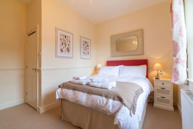 butts cottage bakewell