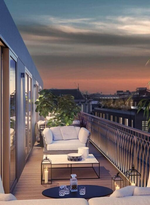 homes with balconies
