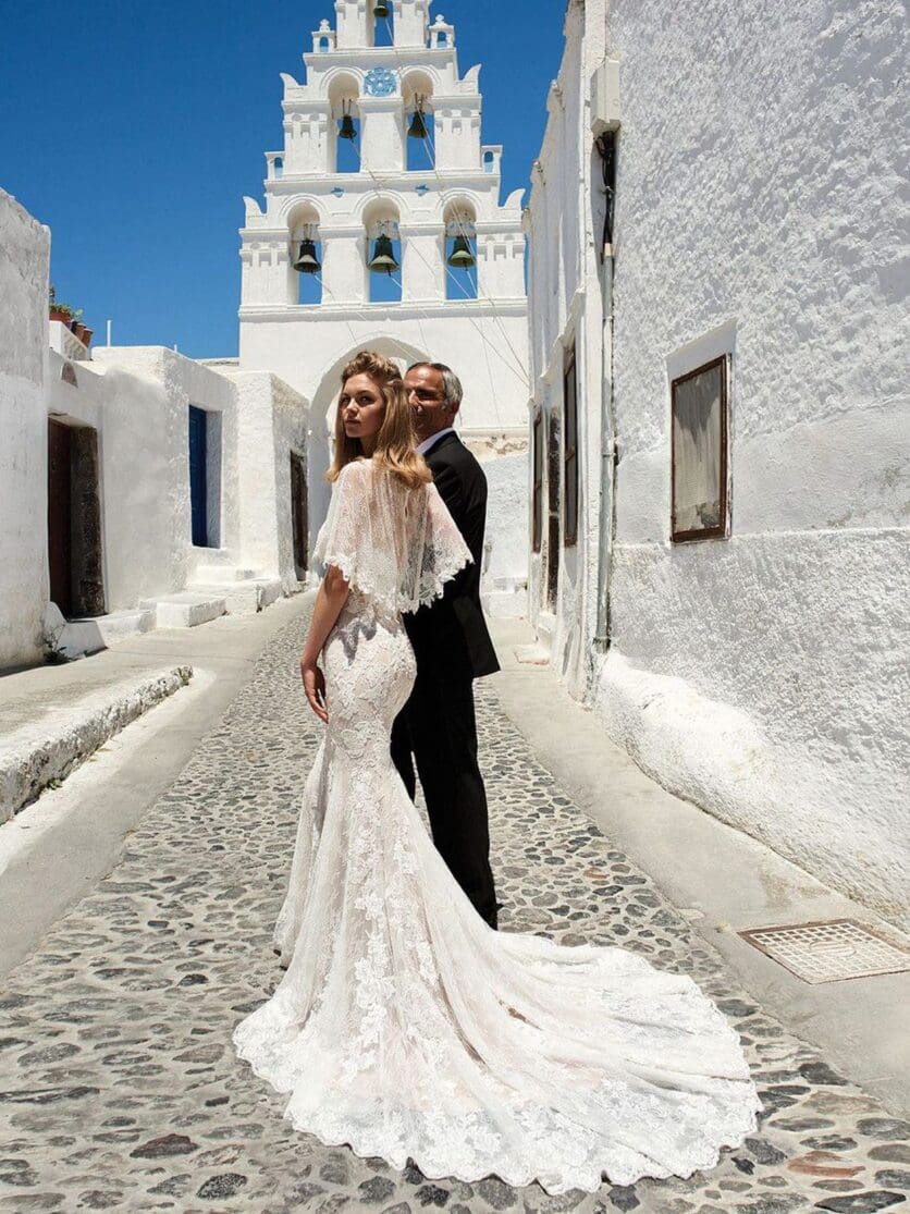 Destination wedding theme