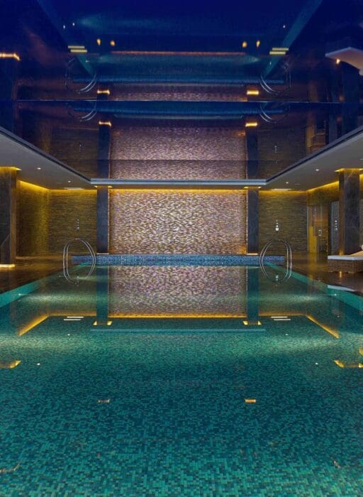 properties with swimming pools fulham reach
