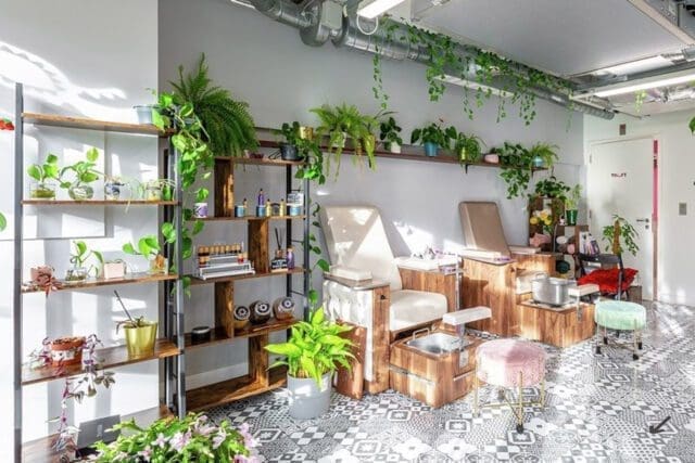 aura organics nail bars