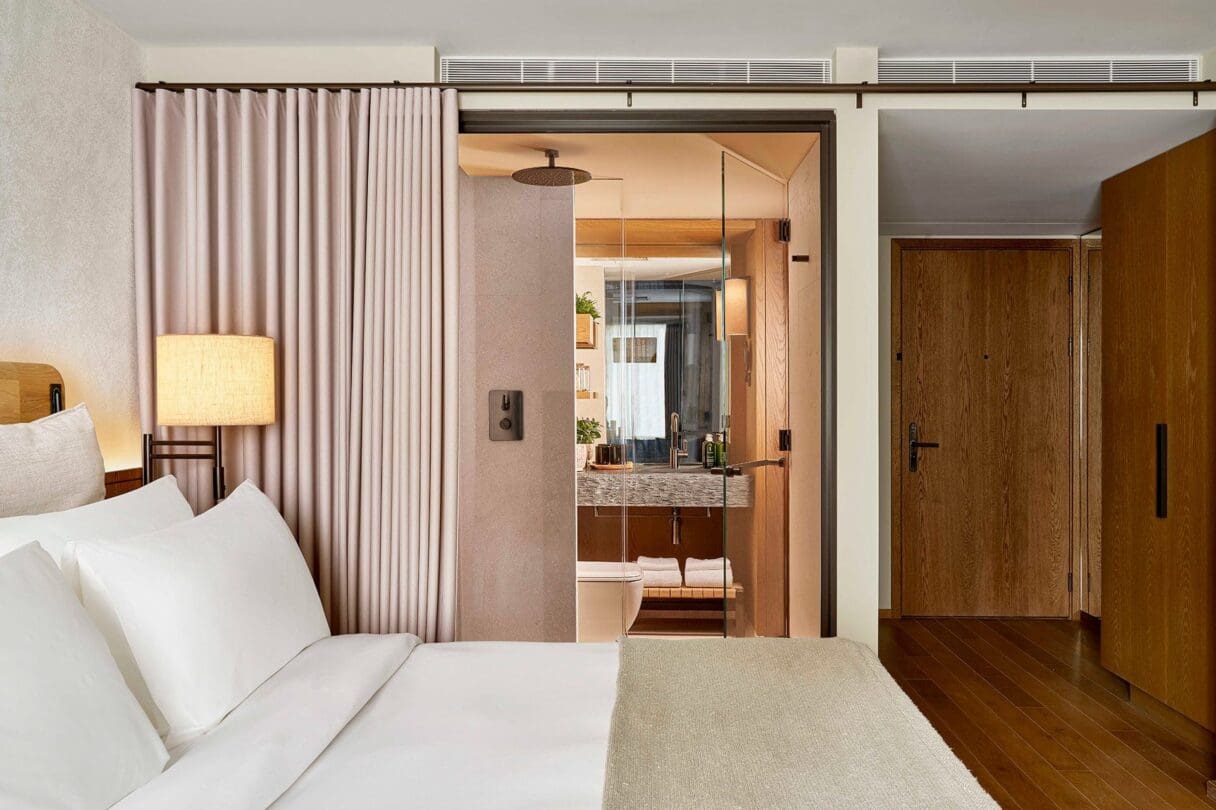 1 hotel mayfair bedroom