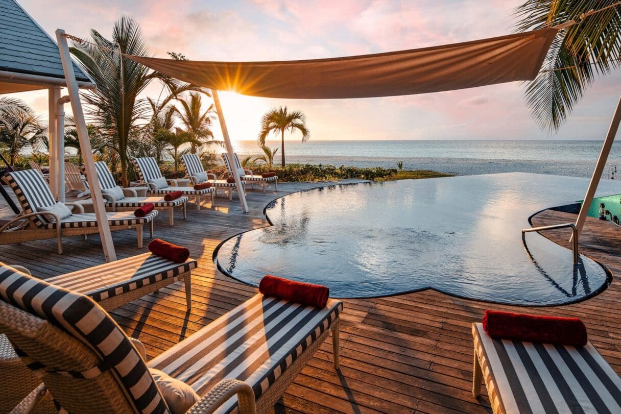 thanda island pool