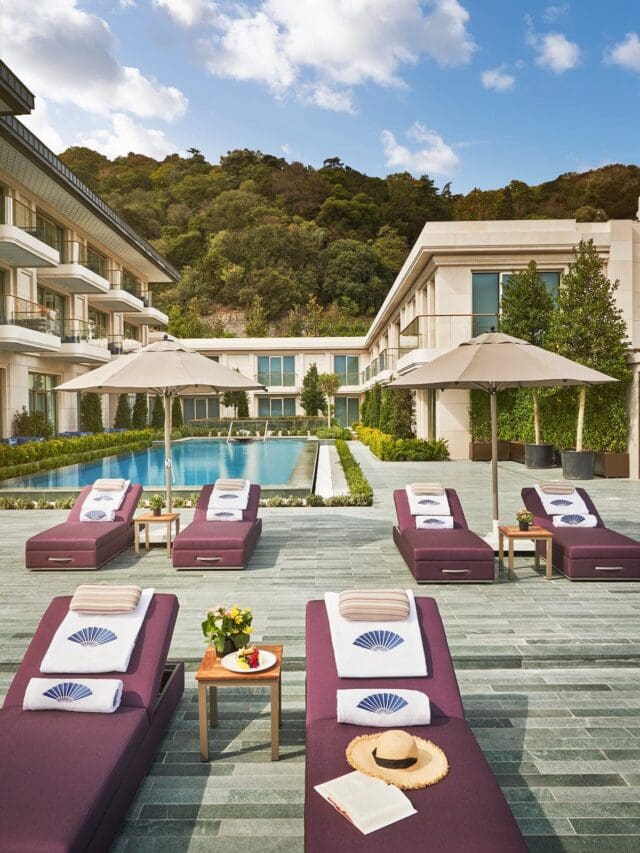 mandarin oriental istanbul swimming pool