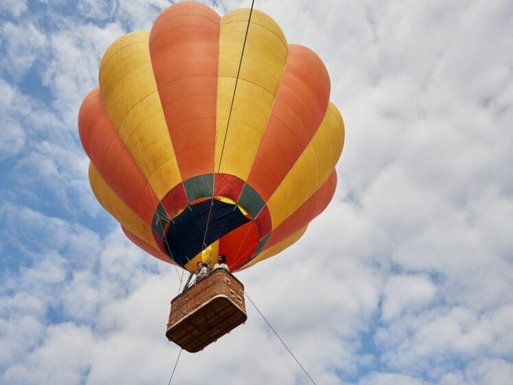 hot air ballooning