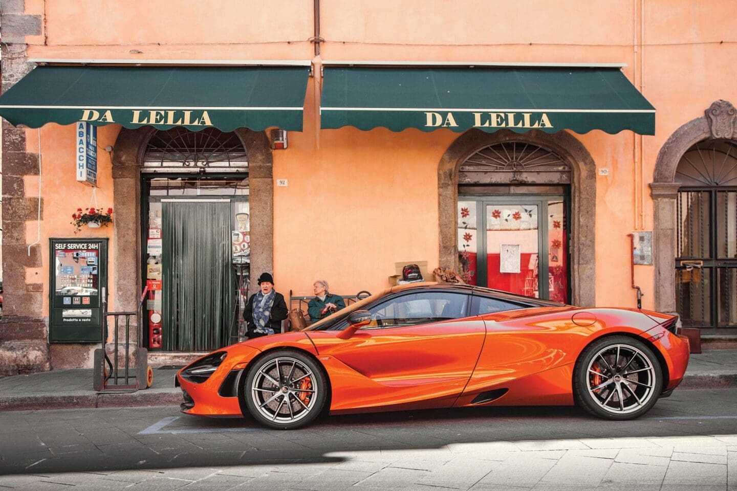 McLaren 720S Coupe review