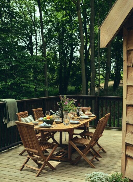 wildhive callow hall treehouse stays