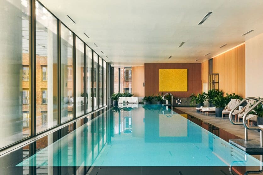 Pan Pacific London Pool