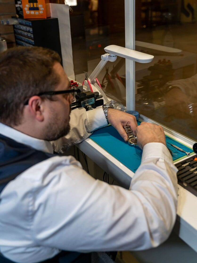 Ross Watch Repairs