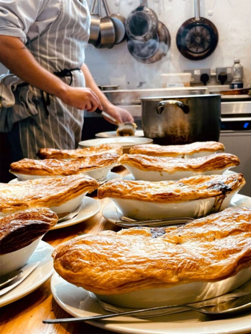 caravel pies