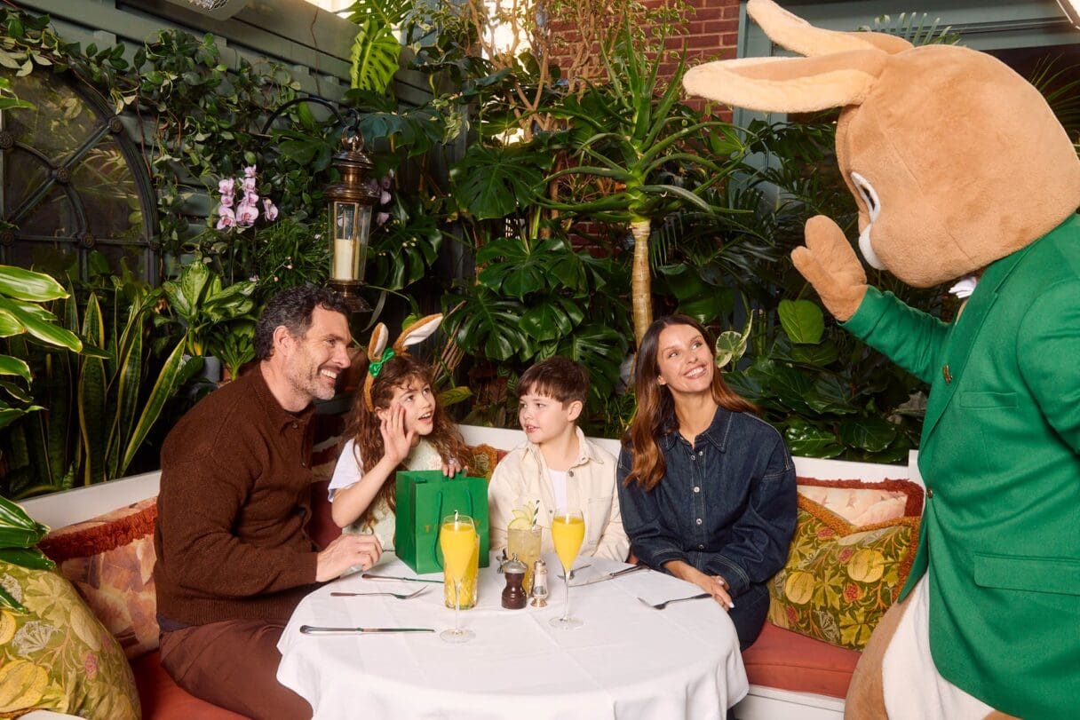 breakfast with bunny at the ivy
