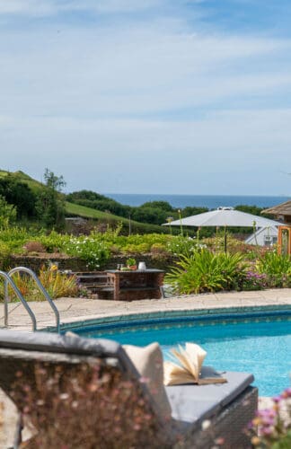 la flouder mullion cornwall