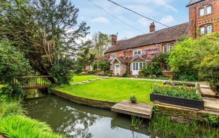 country homes near london millstream house