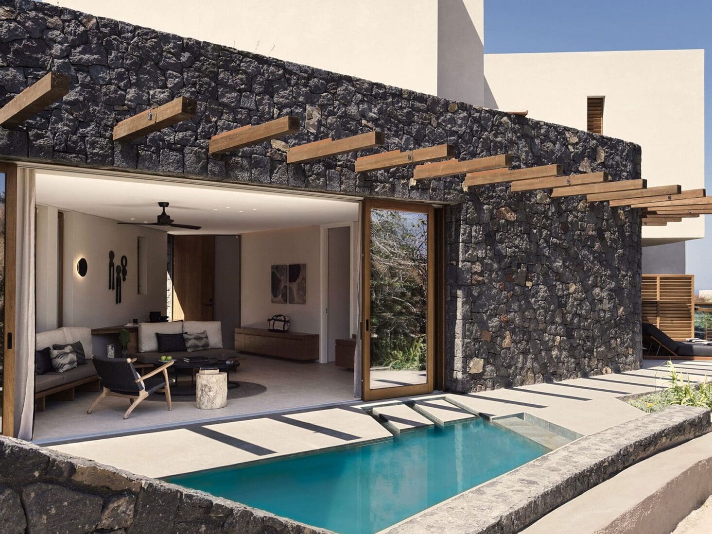 Magma Resort Santorini