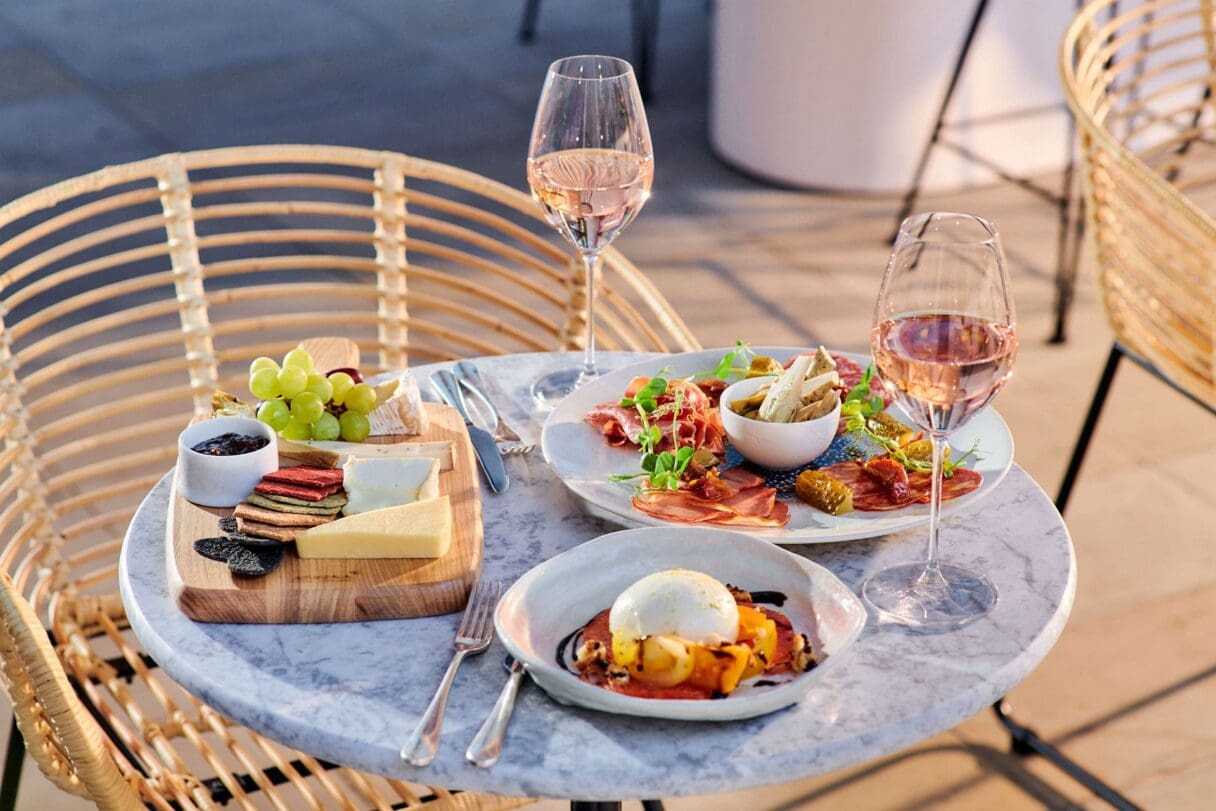 Pan Pacific London Roseblood terrace