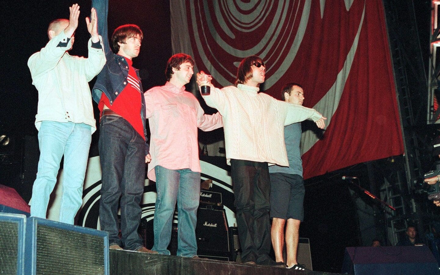 oasis knebworth