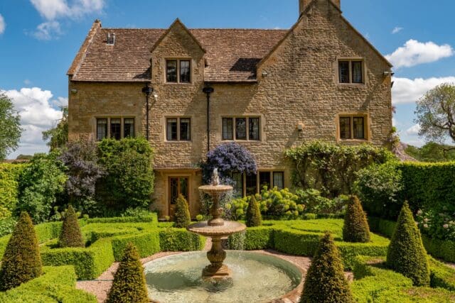 homes for sale in the cotswolds