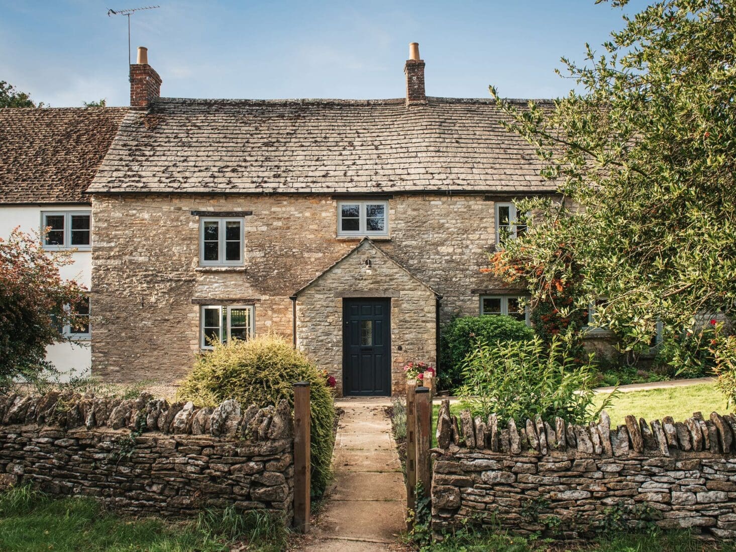 homes for sale in the cotswolds