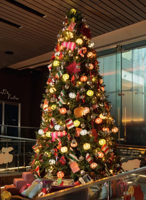 sea containers christmas tree 2025
