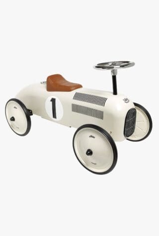 the white company ride on car