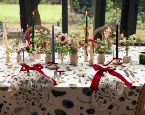 christmas tablescaping